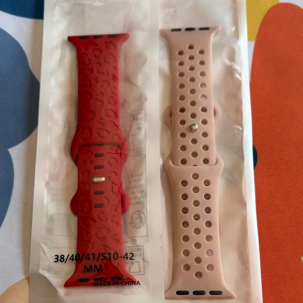 Red and Pink Apple Watch Bands. ⏱️